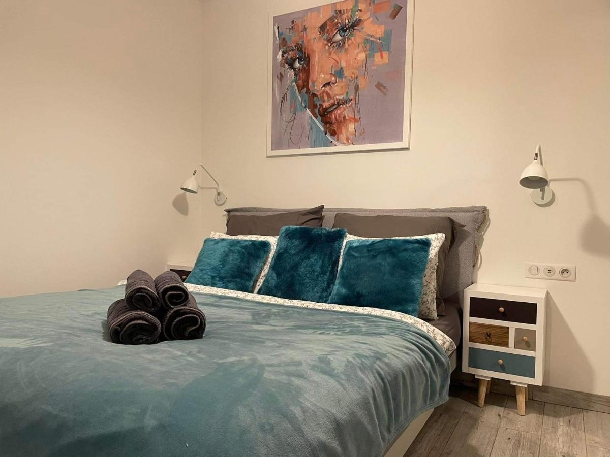 פוביירובו Livra Apartaments III מראה חיצוני תמונה